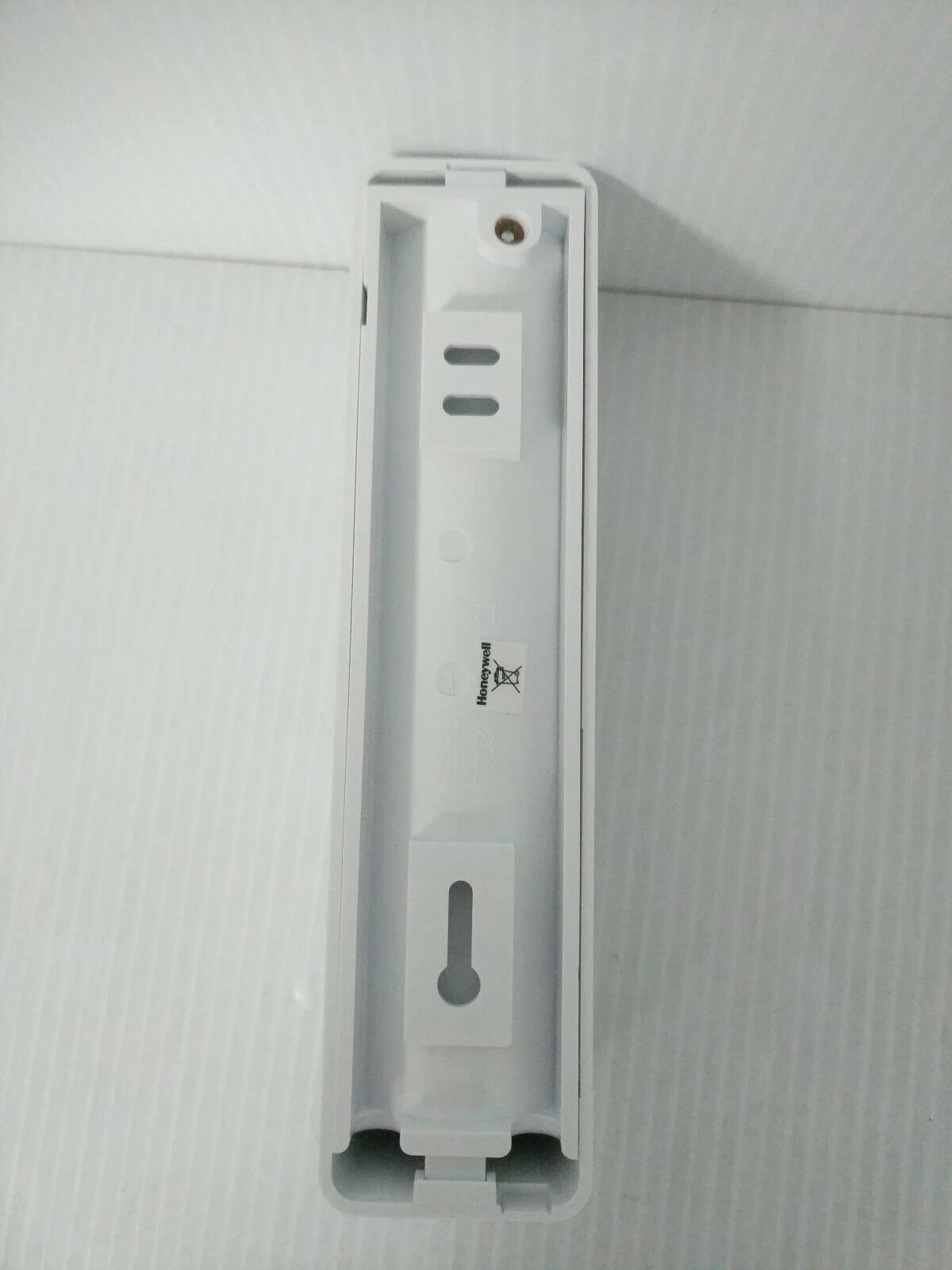 White PIR Sensor J8540