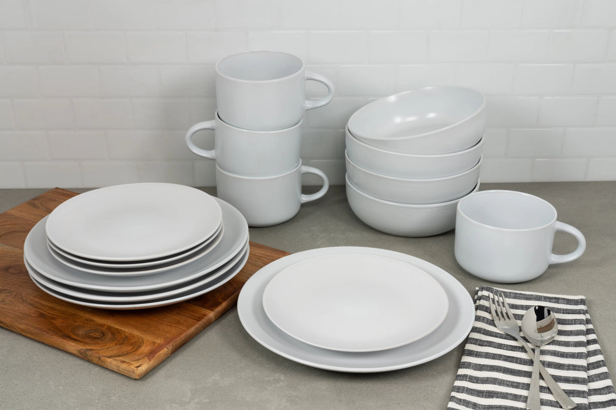 16 Pieces White Coupe Dinnerware Set R84336