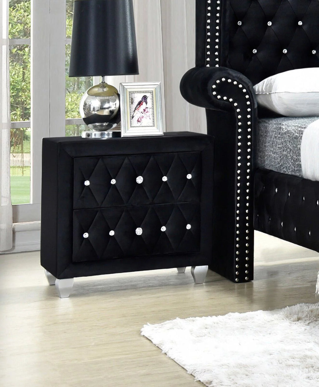 Black Velvet 4Pc Queen Size Bed Dresser Mirror Nightstand Set H8622