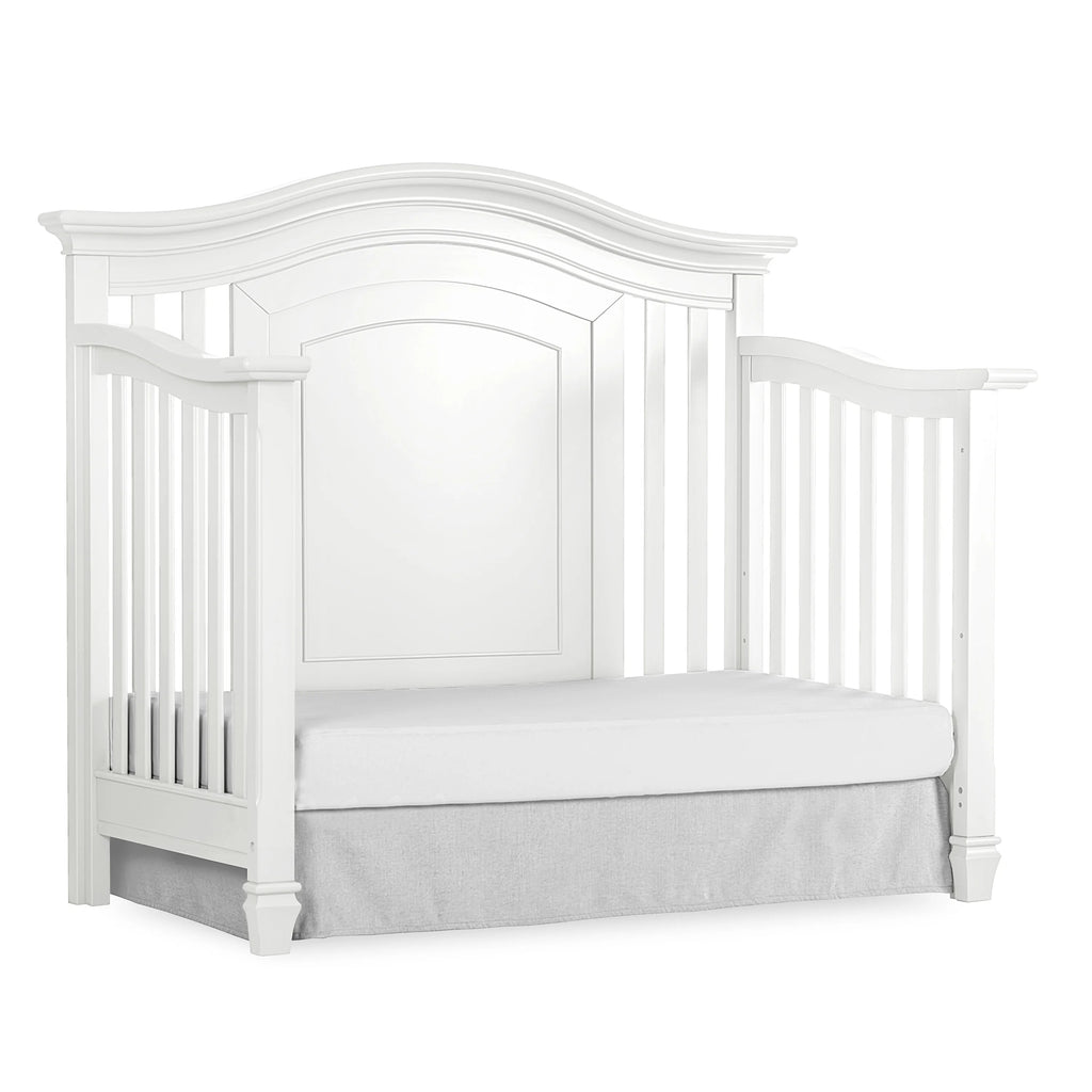 White 5-in-1 Convertible Crib Q544582