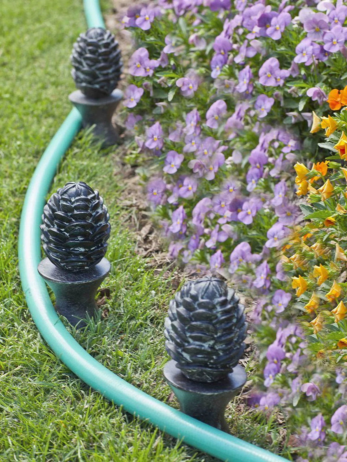 Decorative Pine Cone Garden Hose Guide R14212