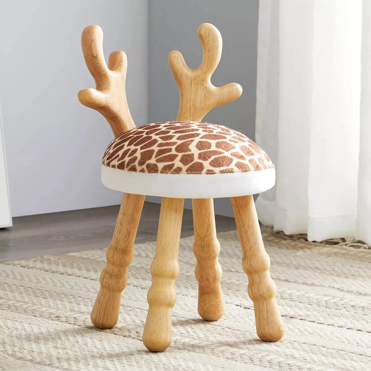 Handmade Wooden Toddler Chair Q67162