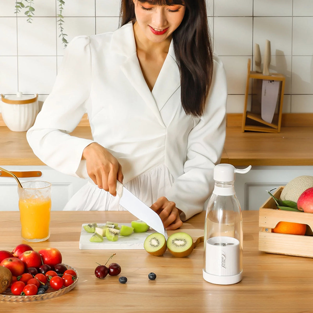 300mL Portable Electric Juicer Cup O117