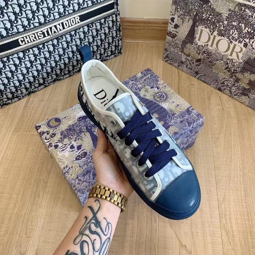 Blue Low-Top Sneaker Canvas X701