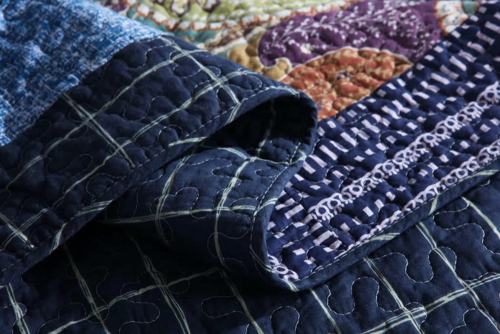 3-Piece Floral Cotton Patchwork Quilt Set Queen Navy Blue E743601