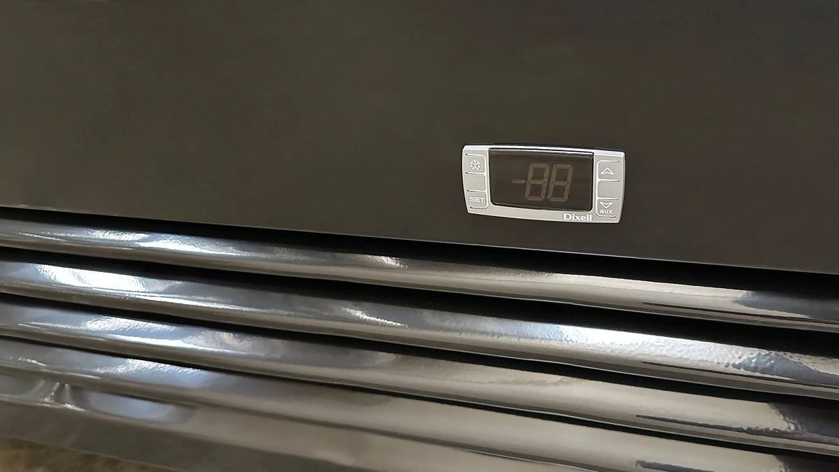 47 in. Two Glass Door Upright Merchandiser Refrigerator 34.4 Cu. Ft. Q182
