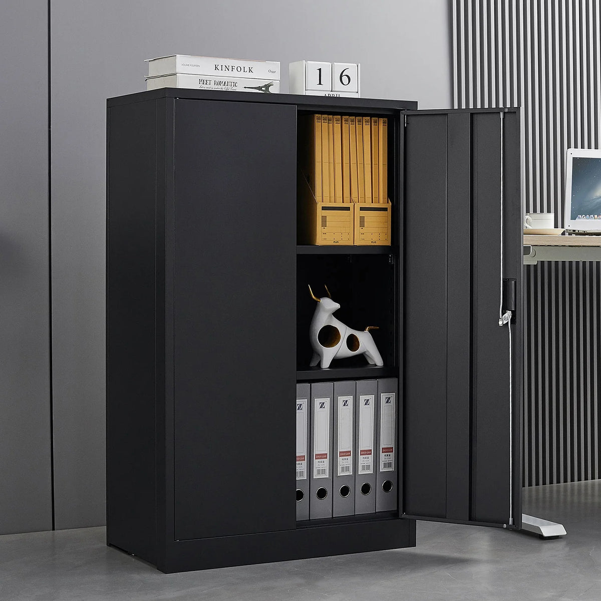 Metal Lockable Storage Cabinets with Doors and Shelves E768
